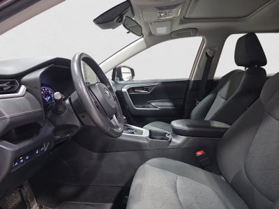 2020 Toyota RAV4 Hybrid XLE