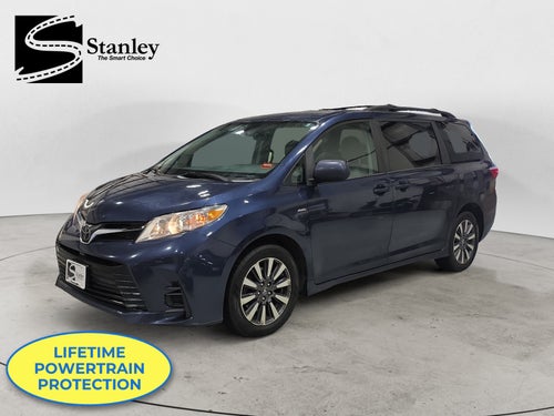 2020 Toyota Sienna LE 7 Passenger