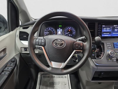 2020 Toyota Sienna LE 7 Passenger