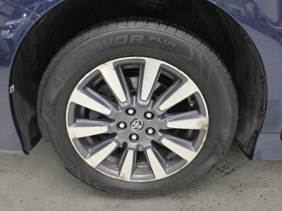2020 Toyota Sienna LE 7 Passenger