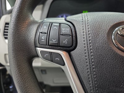 2020 Toyota Sienna LE 7 Passenger