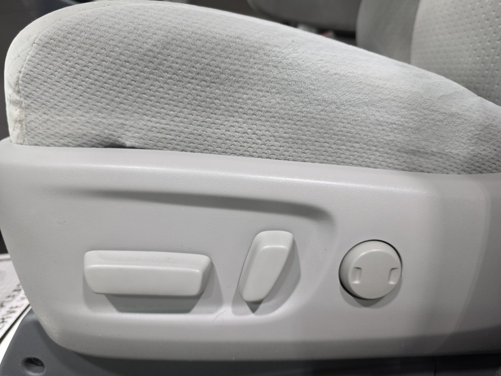 2020 Toyota Sienna LE 7 Passenger