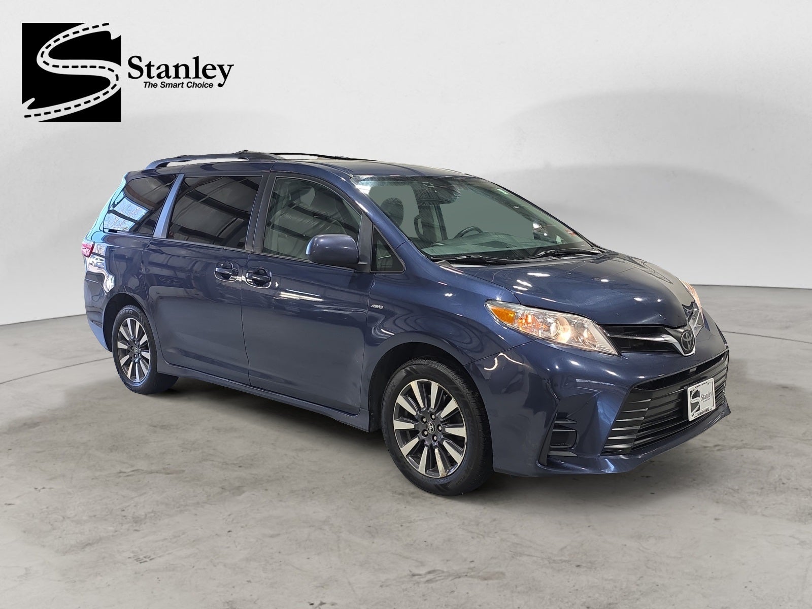 2020 Toyota Sienna LE 7 Passenger