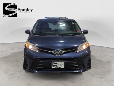 2020 Toyota Sienna LE 7 Passenger