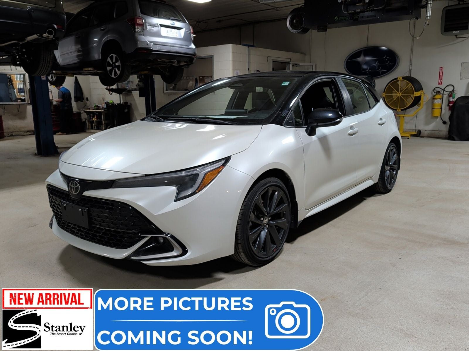 2025 Toyota Corolla Hatchback XSE